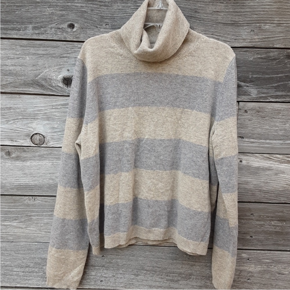 L Theory Grey & Cream Turtleneck Wool Sweater - image 1